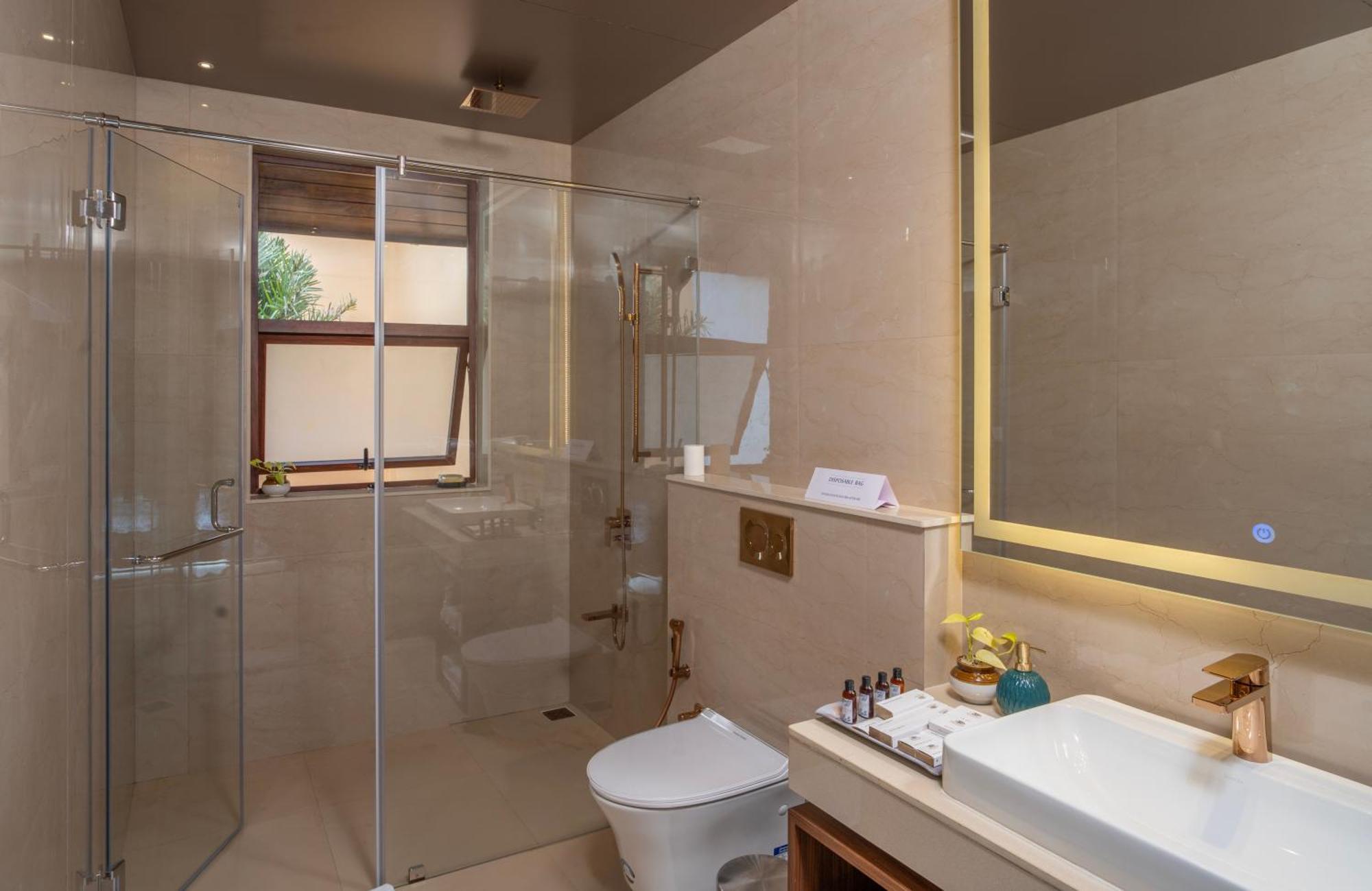 อุทัย แบ็กวอเตอร์ รีสอร์ต Hotel Alappuzha ภายนอก รูปภาพ