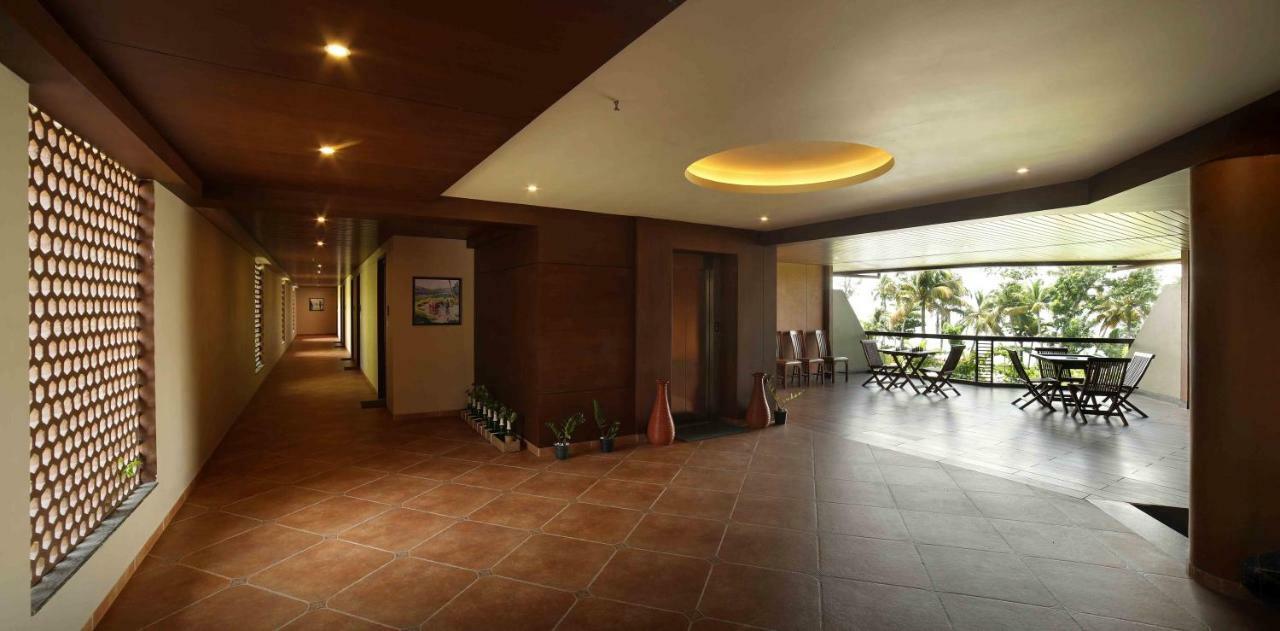 อุทัย แบ็กวอเตอร์ รีสอร์ต Hotel Alappuzha ภายนอก รูปภาพ