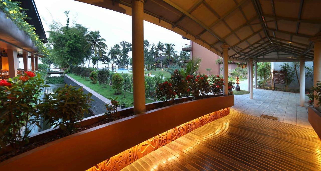 อุทัย แบ็กวอเตอร์ รีสอร์ต Hotel Alappuzha ภายนอก รูปภาพ