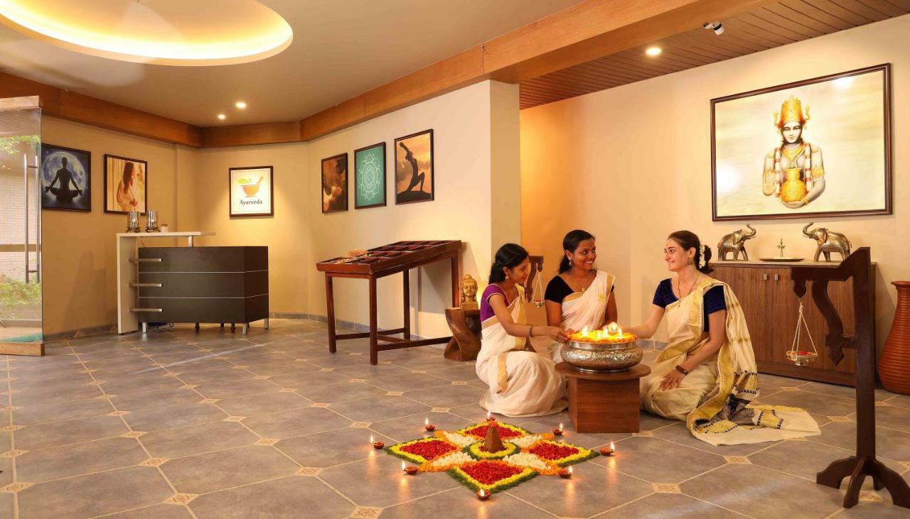 อุทัย แบ็กวอเตอร์ รีสอร์ต Hotel Alappuzha ภายนอก รูปภาพ