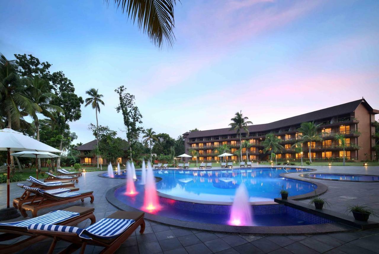 อุทัย แบ็กวอเตอร์ รีสอร์ต Hotel Alappuzha ภายนอก รูปภาพ